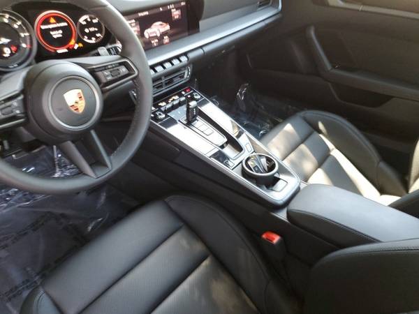 2020 Porsche 911 Carrera COUPE ONLY 800 MILES! 1-OWNER MINT for sale in Sarasota, FL – photo 8