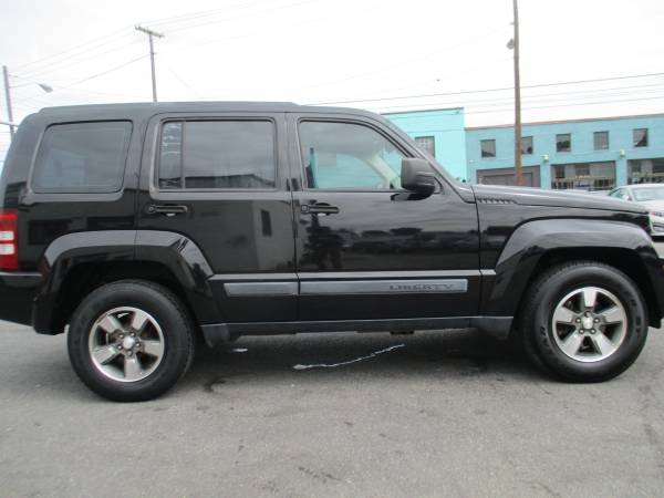 2008 Jeep Liberty Sport Hot Deal/Cold AC & Clean Title - cars & for sale in Roanoke, VA – photo 5