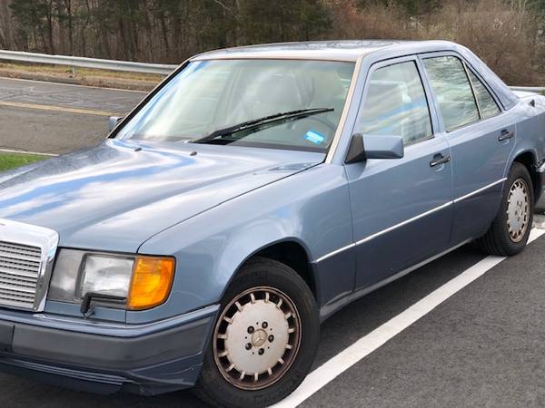 Classic Mercedes-Benz 300E - cars & trucks - by owner - vehicle... for sale in Woodbury, CT – photo 3