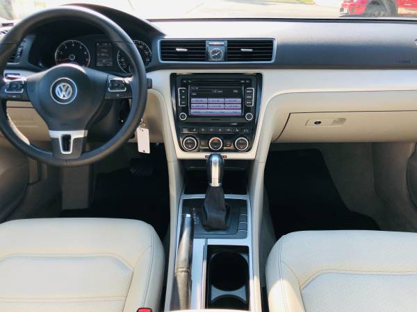 *LOW MILES* *1 OWNER* *SALE PRICED* 12' VW Passat *SE* *CLEAN* -... for sale in Madison, WI – photo 16