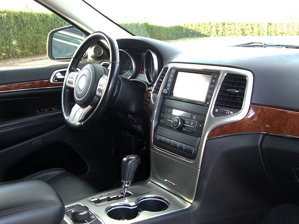 ► 2011 JEEP GRAND CHEROKEE LIMITED - 4WD, V6, NAVI, PANO ROOF, MORE... for sale in East Windsor, NH – photo 21