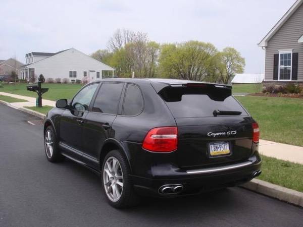 2010 Porsche Cayenne GTS AWD SUV - 405 Horsepower! All Service for sale in Bethlehem, PA – photo 3