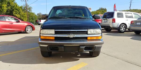 Chevy S10 Extended Cab 5spd! - cars & trucks - by dealer - vehicle... for sale in McKinney, TX – photo 4