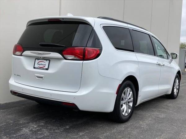 2018 Chrysler Pacifica Touring Plus FWD - - by for sale in Calumet City, IL – photo 6