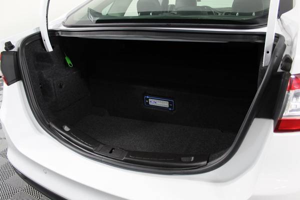 2016 Ford Fusion Energi SE Luxury sedan White for sale in Issaquah, WA – photo 6