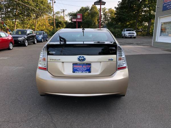 ✔ 2010 Toyota Prius ☀ Bluetooth ☀ One Owner ☀ - cars & trucks - by... for sale in Bethany, CT – photo 4
