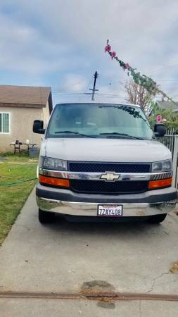 Passenger Van, Chevy Express 3500 3D 15 person for sale in Simi Valley, CA – photo 3