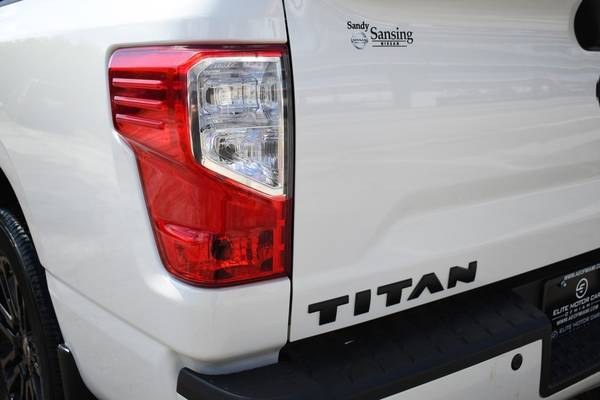2019 Nissan Titan SV 4x4 4dr Crew Cab Pickup Truck for sale in Miami, TX – photo 9