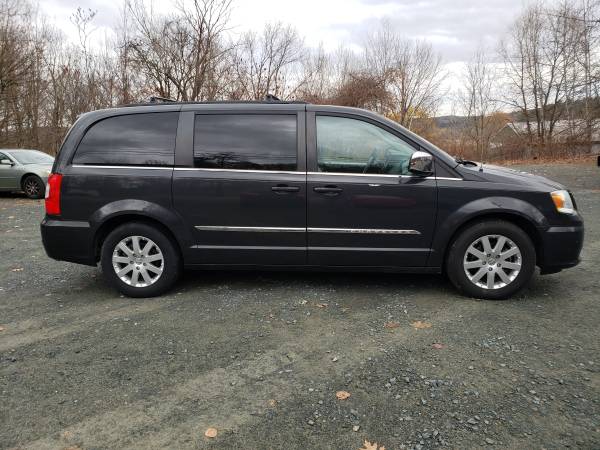 2011 Chrysler Town & Country Touring L Loaded up - cars & trucks -... for sale in Wynantskill, NY – photo 4
