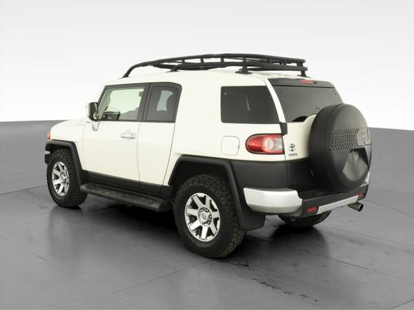 2014 Toyota FJ Cruiser Sport Utility 2D suv White - FINANCE ONLINE -... for sale in Brooklyn, NY – photo 7