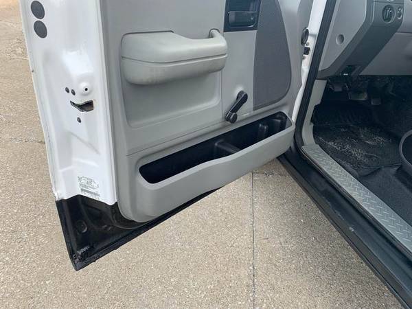 2006 Ford F-150 XL Regular Cab - 8 FT bed - 81,000 miles for sale in Uniontown , OH – photo 16