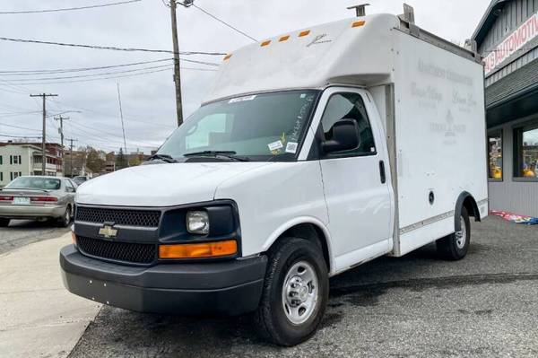 2008 Chevrolet Express Cutaway 3500 V8 AUTO UTILITY BOX VAN - cars & for sale in Pittsfield, MA – photo 7