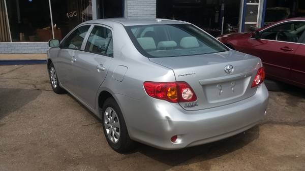 2010 Toyota Corolla LE $5699 Auto 4Cyl Loaded 130k A/C Clean AAS -... for sale in Providence, RI – photo 5