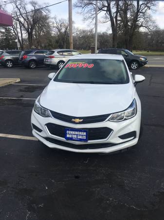 2018 CHEVROLET CRUZE-LOW MILES - - by dealer - vehicle for sale in Urbana, IN – photo 2
