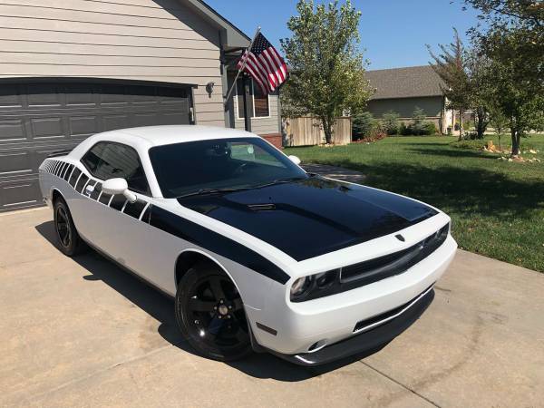2012 Dodge Challenger High Outfit only 102k Miles Perfect Condition for sale in Wichita, KS – photo 3