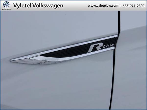 2020 Volkswagen Jetta sedan R-Line Auto w/ULEV - Volkswagen Pure for sale in Sterling Heights, MI – photo 8