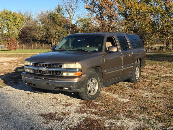 2003 Chevy Suburban - cars & trucks - by owner - vehicle automotive... for sale in Nixa, MO – photo 2