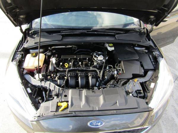 2017 Ford Focus SE Hatch - - by dealer - vehicle for sale in Atlantic Beach, FL – photo 18