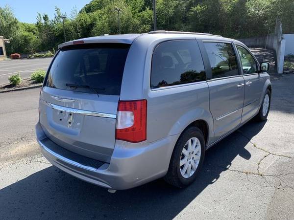 2015 Chrysler Town & Country FWD Minivan for sale in Vancouver, WA – photo 5