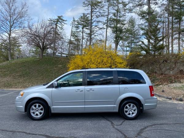 2008 Chrysler Town and Country Touring 4dr Mini Van for sale in Maynard, MA – photo 6