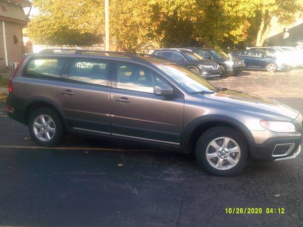 2009 Volvo XC70 4dr Wgn 3.2L - cars & trucks - by dealer - vehicle... for sale in WEBSTER, NY – photo 3