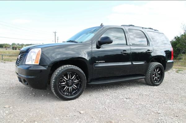 2008 GMC YUKON SLT*LEATHER*NITTOS*20" WHEELS*TOUCH SCREEN... for sale in Liberty Hill, LA – photo 3