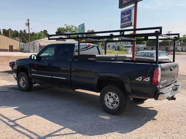 2005 CHEVY 2500 LS EXT CAB LONG BOX 4X4 - cars & trucks - by dealer... for sale in Newcastle, WY – photo 3