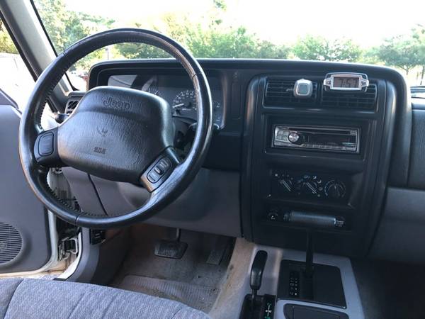 1998 JEEP CHEROKEE SPORT for sale in Seaford, NY – photo 3