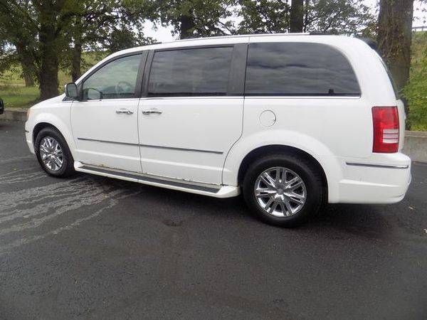 2008 Chrysler Town Country 4dr Wgn Limited for sale in Norton, OH – photo 4