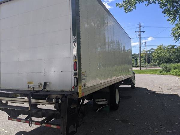 2017 INTERNATIONAL 26' BOX NON CDL CUMMINS , AUTO , 2 AVAILABLE -... for sale in Wappingers Falls, PA – photo 8
