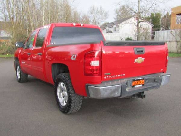 2010 Chevrolet Silverado 1500 Crew Cab 4x4 4WD Chevy LT Pickup 4D 5... for sale in Gresham, OR – photo 3