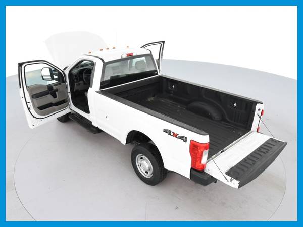 2019 Ford F250 Super Duty Regular Cab XL Pickup 2D 8 ft pickup White for sale in Williamsport, PA – photo 17