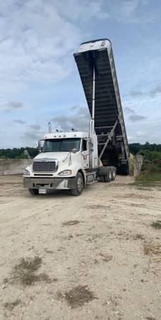 2005 Freightliner Columbia for sale in Price, MD – photo 9
