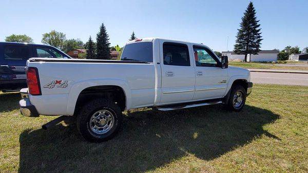 2004 Chevrolet Chevy Silverado 2500HD LT 4dr Crew Cab 4WD SB for sale in St Francis, MN – photo 5