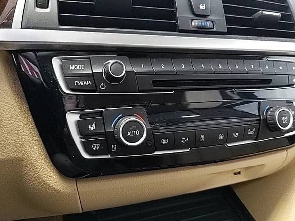 2018 BMW 3 Series AWD 4D Sedan/Sedan 320i xDrive for sale in Dubuque, IA – photo 10