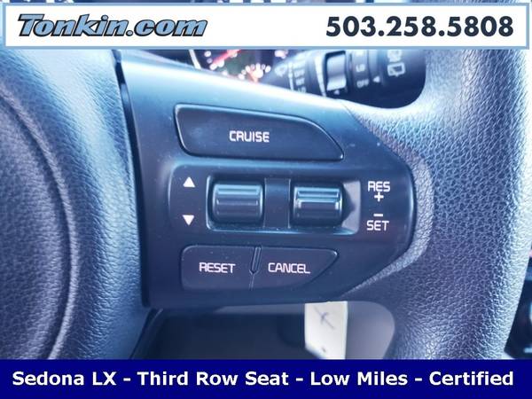 2017 Kia Sedona LX Passenger Van Certified for sale in Gladstone, OR – photo 16