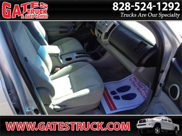 2010 Toyota Tacoma Double Cab 4WD V6 *Silver* - cars & trucks - by... for sale in Franklin, NC – photo 16