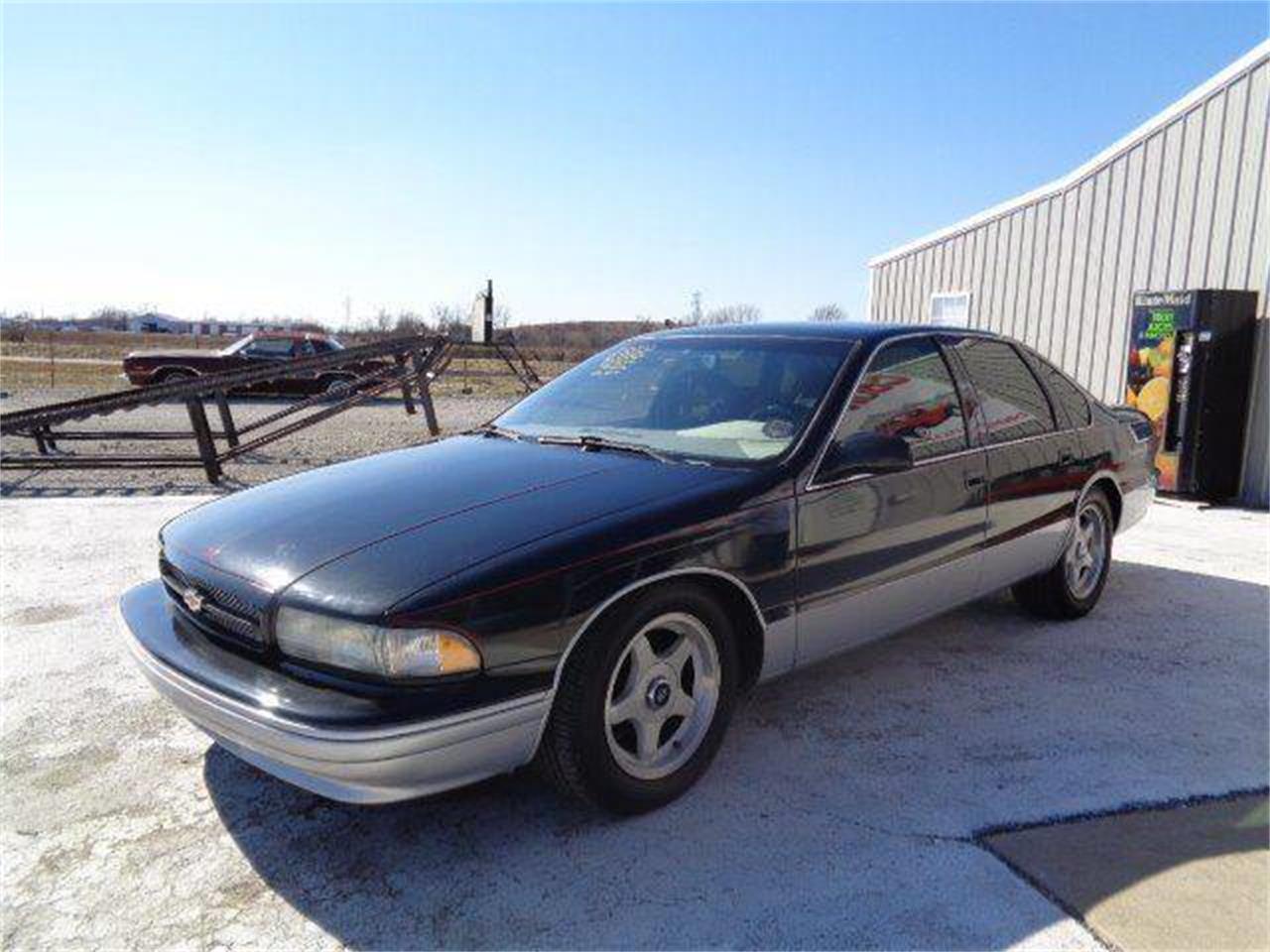 1995 Chevrolet Impala for sale in Staunton, IL – photo 2