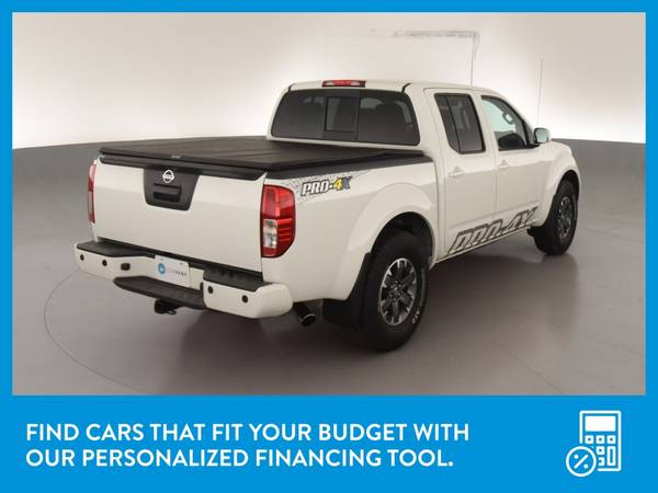 2016 Nissan Frontier Crew Cab PRO-4X Pickup 4D 5 ft pickup White for sale in Columbia, SC – photo 8