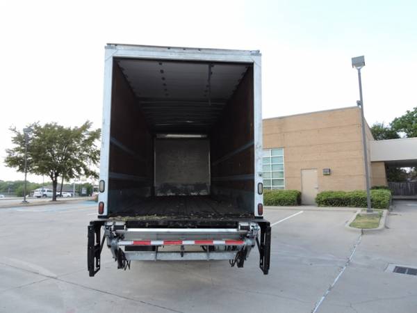 2013 FREIGHTLINER M2 26 FOOT W/CUMMINS with for sale in Grand Prairie, TX – photo 10
