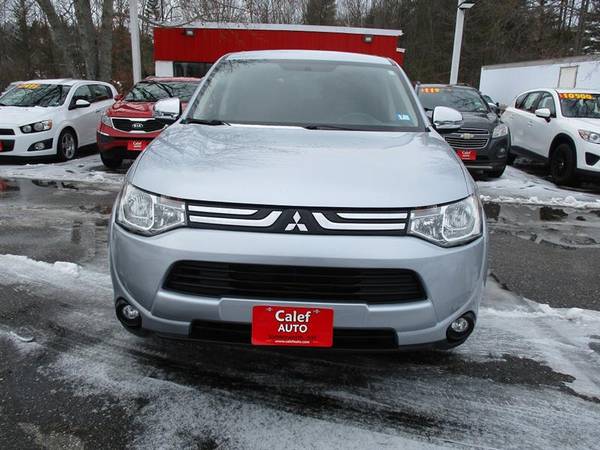 2014 Mitsubishi Outlander SE S-AWC - - by dealer for sale in Somersworth , NH – photo 2