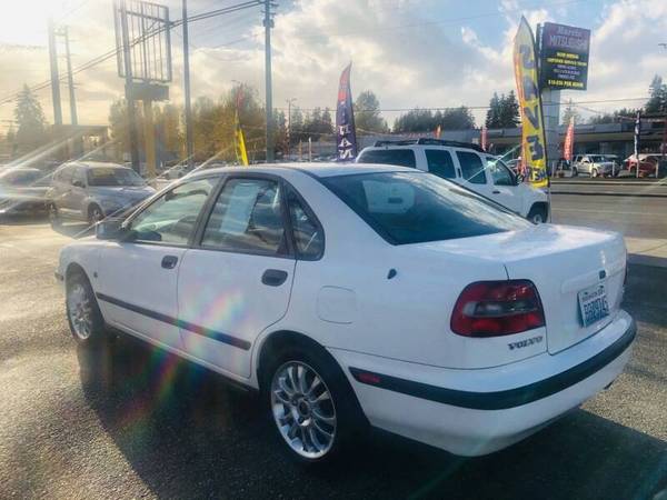 ***2000 Volvo S40 ***(NEW ARRIVAL) - cars & trucks - by dealer -... for sale in Seattle, WA – photo 3