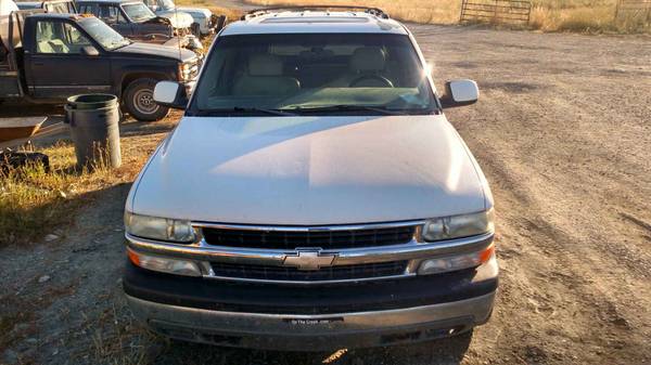 2001 3/4 ton Chevy Suburban for sale in Big Timber, MT – photo 2