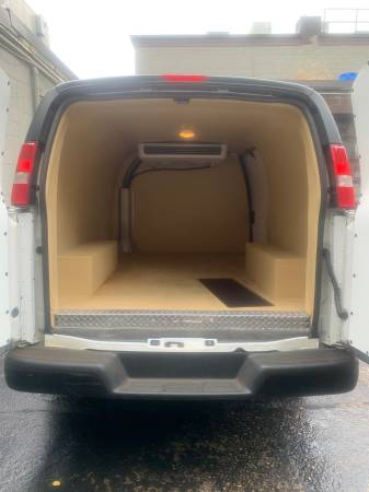 2015 gmc savana refrigerated van for sale in Providence, RI – photo 2