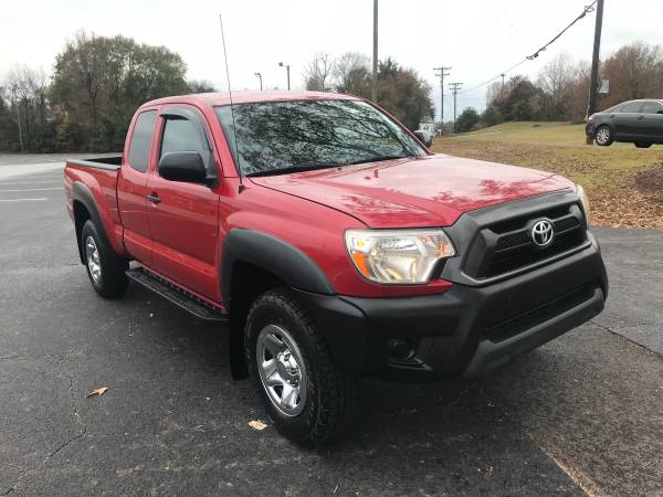 2015 Toyota Tacoma access cab 4WD 71K miles - cars & trucks - by... for sale in Spartanburg, NC – photo 2