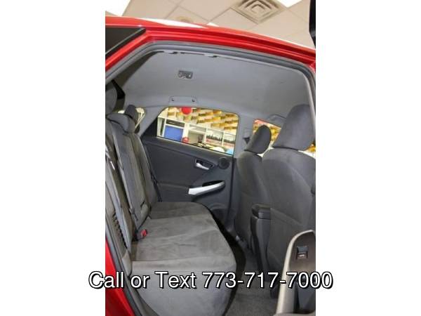 2010 Toyota Prius III 4dr Hatchback - cars & trucks - by dealer -... for sale in Chicago, IL – photo 17