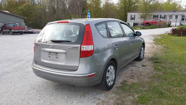 Hyundai Elantra Touring GLS 2011 1 Owner! - - by for sale in St. Albans, VT – photo 4