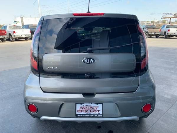 2018 Kia Soul Automatic Titanium Gray - - by for sale in Omaha, NE – photo 6