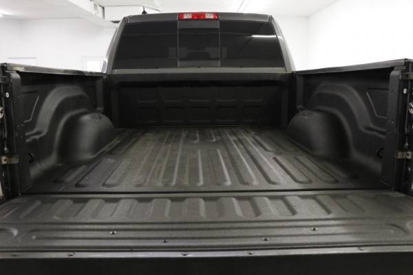LOADED Gray 1500 *2016 Ram Laramie 4X4 4WD Crew Cab *SUNROOF -... for sale in Clinton, MO – photo 17