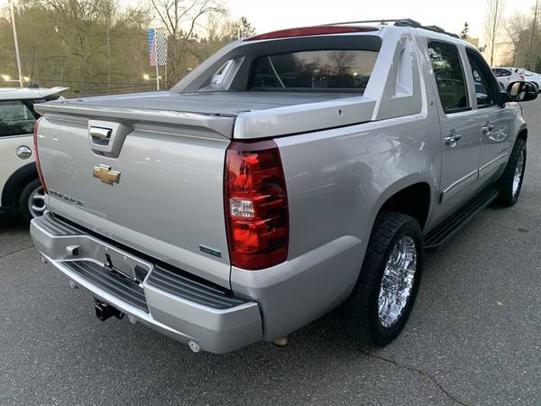 2011 Chevrolet Avalanche LT - - by dealer - vehicle for sale in Bothell, WA – photo 7
